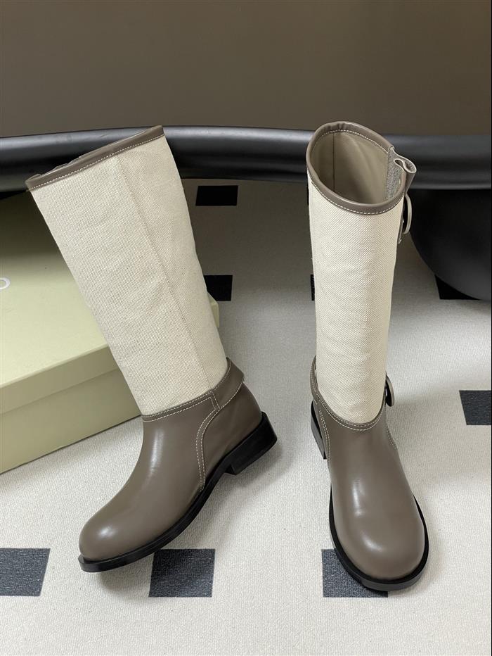 20251128175425356 390